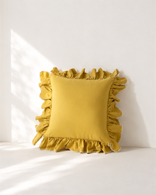 Amélie Ruffle Pillow Cover