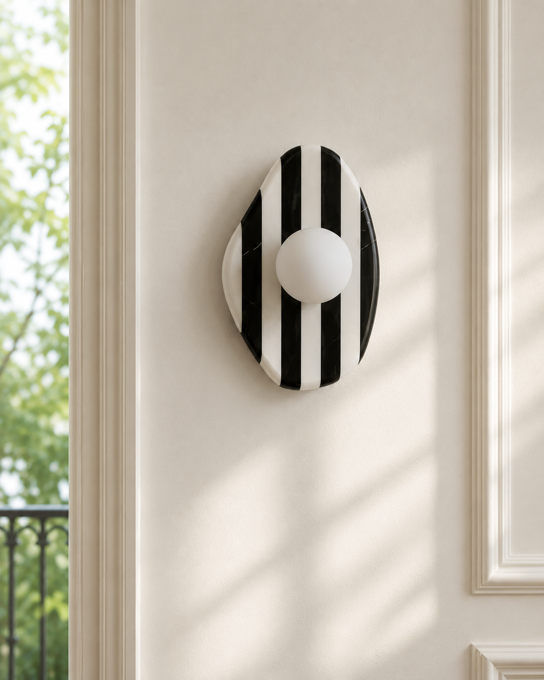 Éclipse Wall Lamp